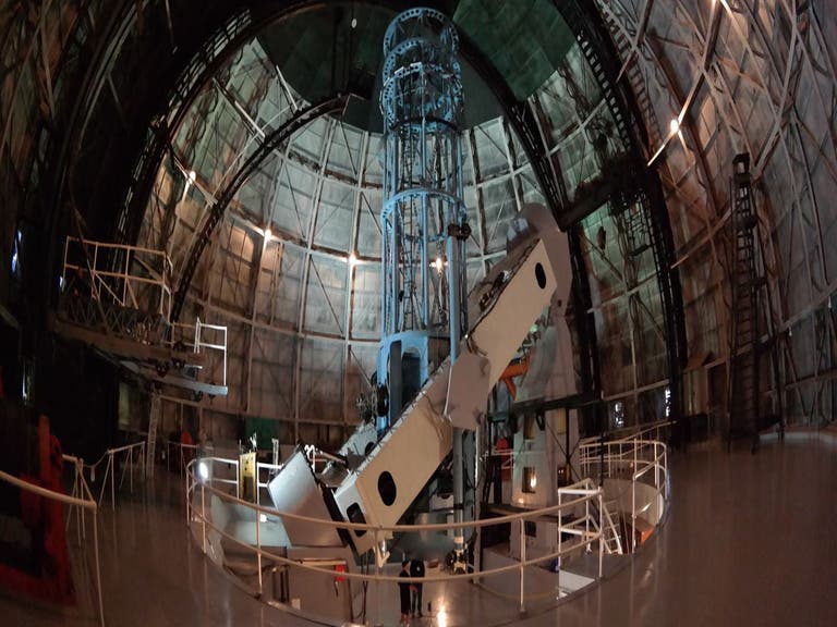 100-inch Hooker telescope at Mount Wilson Observatory