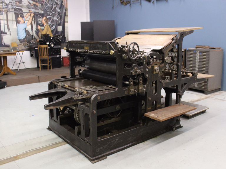 1905 Heidelberg Cylinder Printing Press at the International Printing Museum