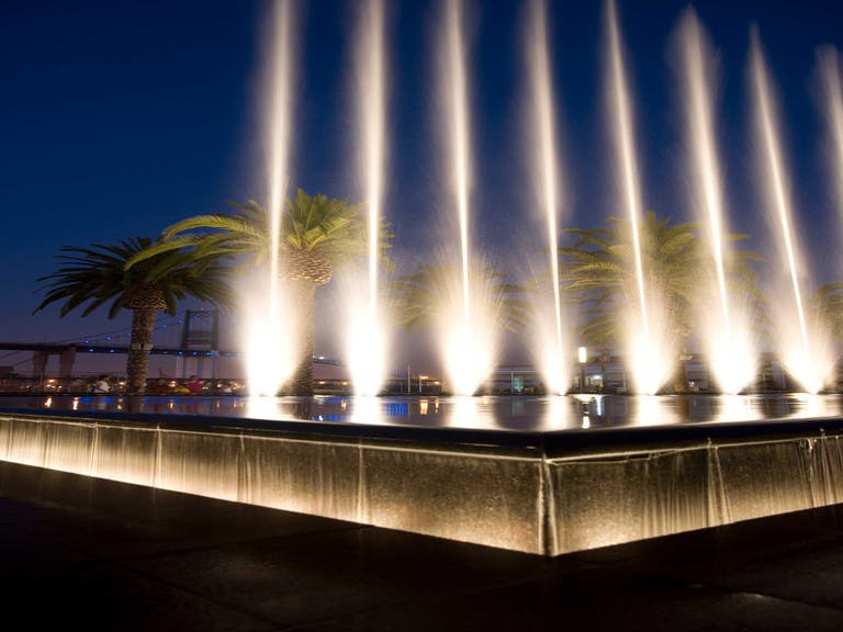 San Pedro Gateway Fanfare Fountains