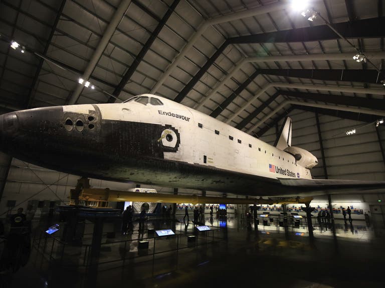 Space Shuttle Endeavor at California Science Center   |  Photo: Yuri Hasegawa