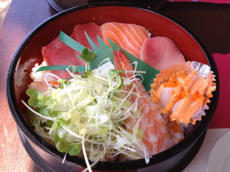 Pisces Sushi Chirashi Bowl