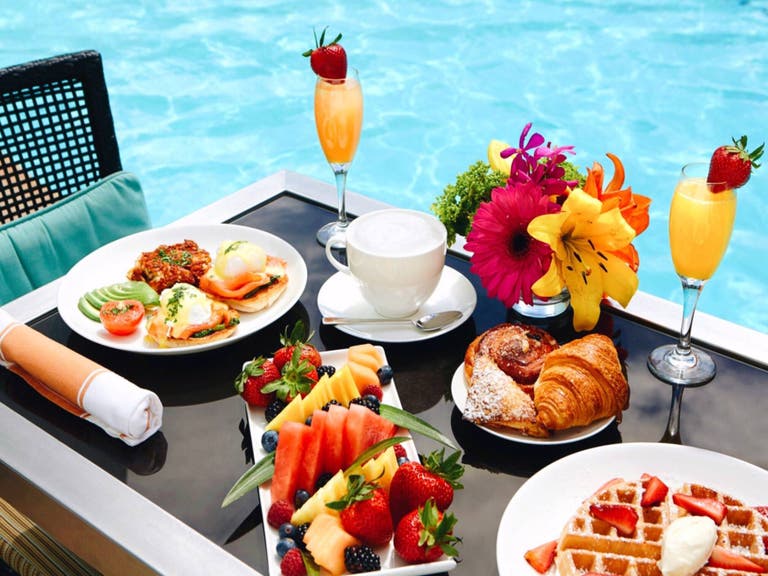 Poolside brunch at CIRCA 55 in The Beverly Hilton