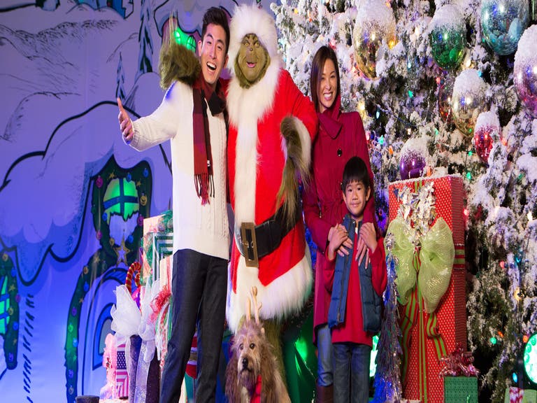 Family photo with The Grinch at Grinchmas in Universal Studios Hollywood