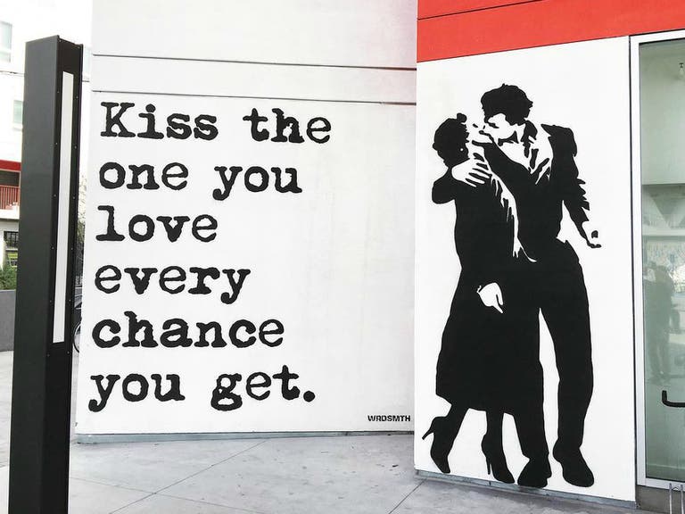 "Kiss" by WRDSMITH at One Santa Fe | Instagram by @wrdsmth
